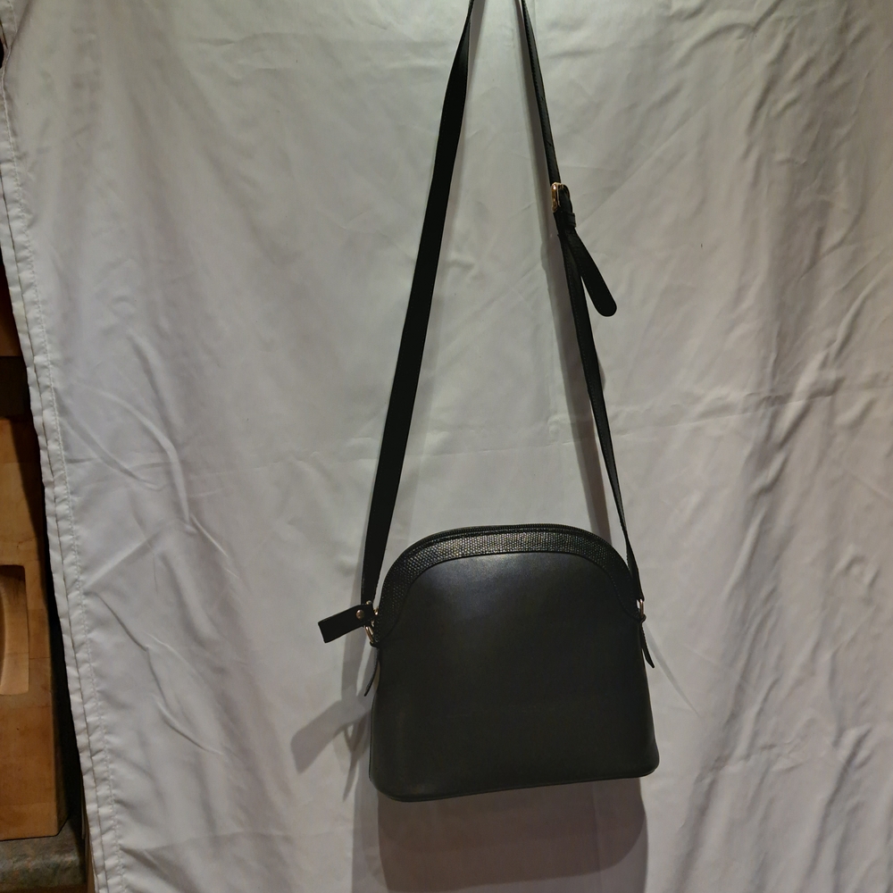 Elegant Black Crossbody Bag